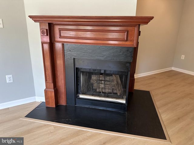 7859 APACHE RIDGE CT, Manassas, VA 20109