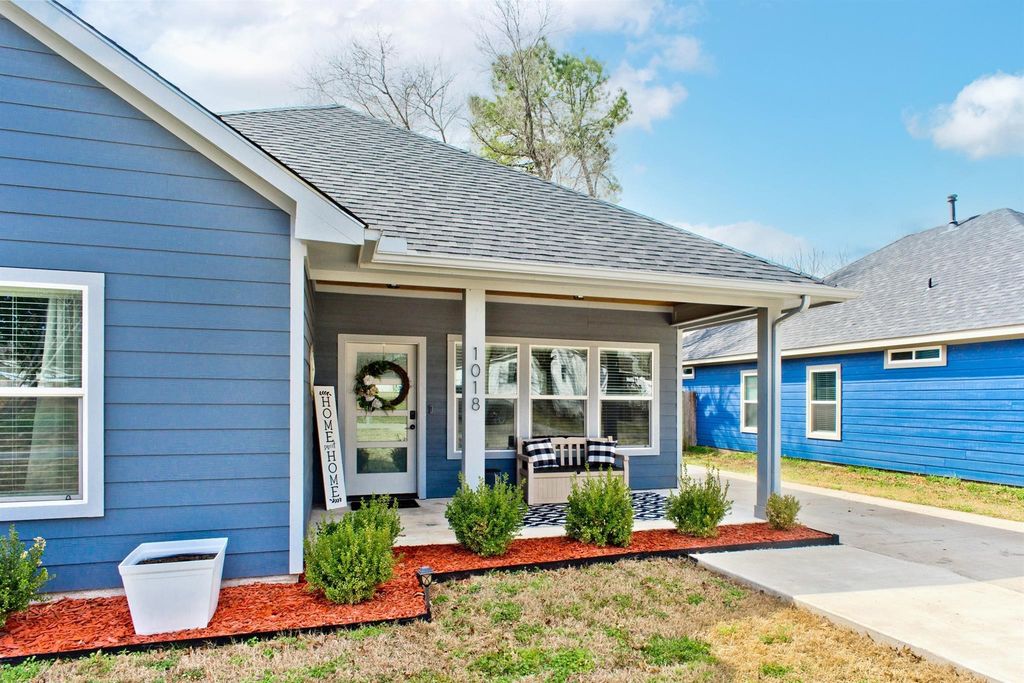 1018 Chase Street, Denison, TX 75020