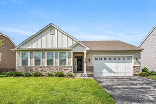 1368 Hearthstone Lane, North Aurora, IL 60542