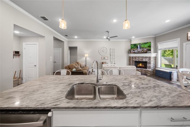 11479 Lindsey Garden Drive, Tyler, TX 75709