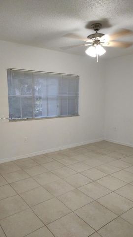 2430 Centergate Dr 106, Miramar, FL 33025