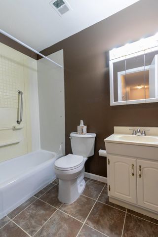 7950 LAKECREST DR, Greenbelt, MD 20770