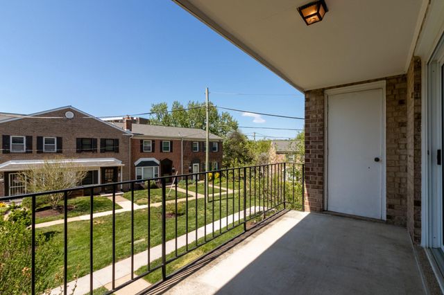 7950 LAKECREST DR, Greenbelt, MD 20770