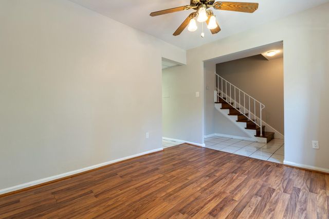 7950 LAKECREST DR, Greenbelt, MD 20770