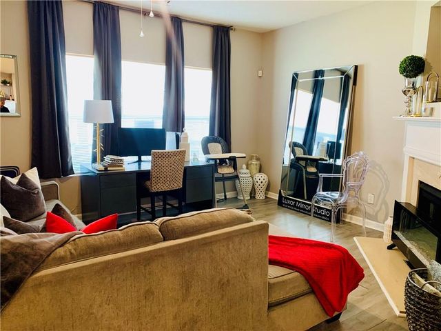 1757 Glen View Way, Hampton, GA 30228