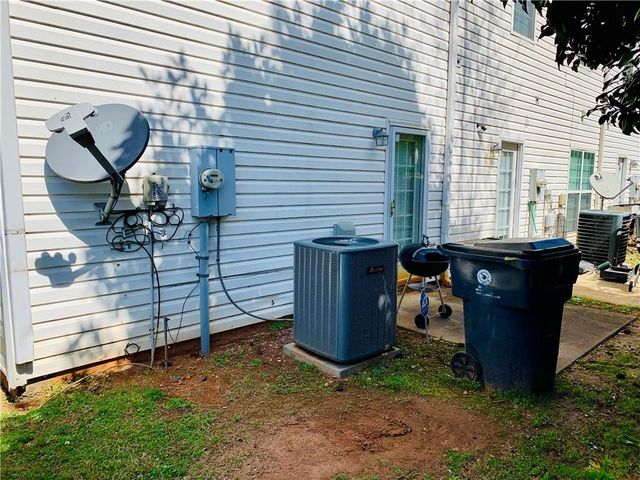 1757 Glen View Way, Hampton, GA 30228