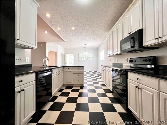 342 Sandwedge Drive, Fayetteville, NC 28311