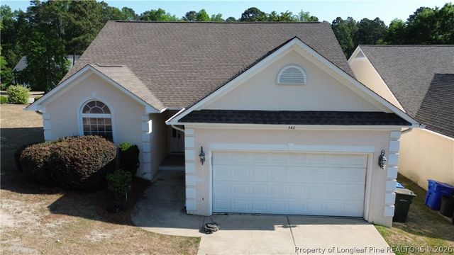342 Sandwedge Drive, Fayetteville, NC 28311