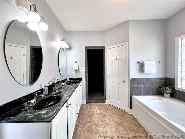 342 Sandwedge Drive, Fayetteville, NC 28311