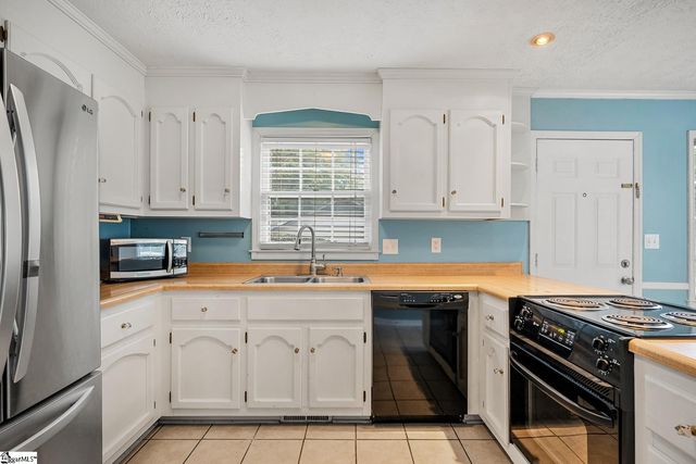 103 Kestrel Court, Taylors, SC 29687