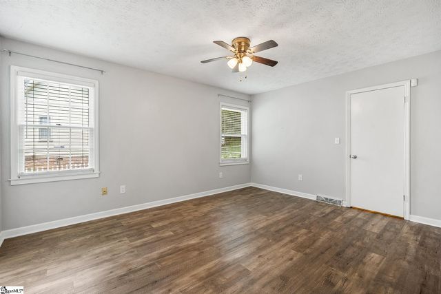 103 Kestrel Court, Taylors, SC 29687