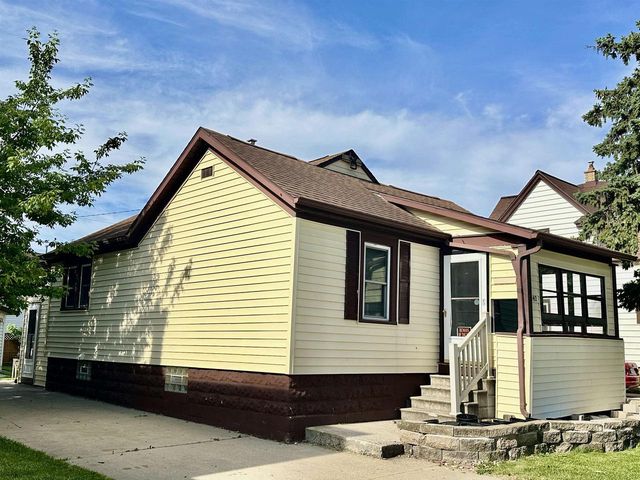 240 ROSE AVENUE, Fond Du Lac, WI 54935