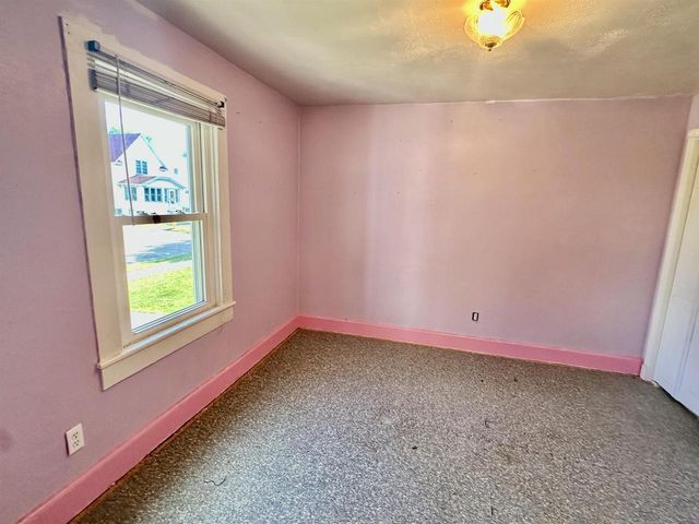 240 ROSE AVENUE, Fond Du Lac, WI 54935