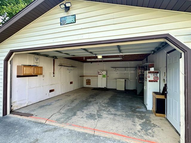 240 ROSE AVENUE, Fond Du Lac, WI 54935