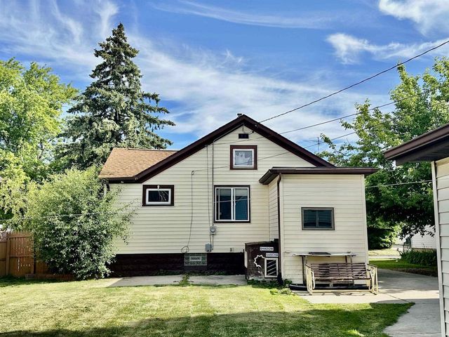 240 ROSE AVENUE, Fond Du Lac, WI 54935