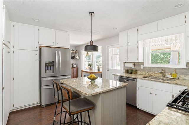 110 Allenwood Road, Fayetteville, GA 30214
