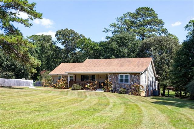 110 Allenwood Road, Fayetteville, GA 30214