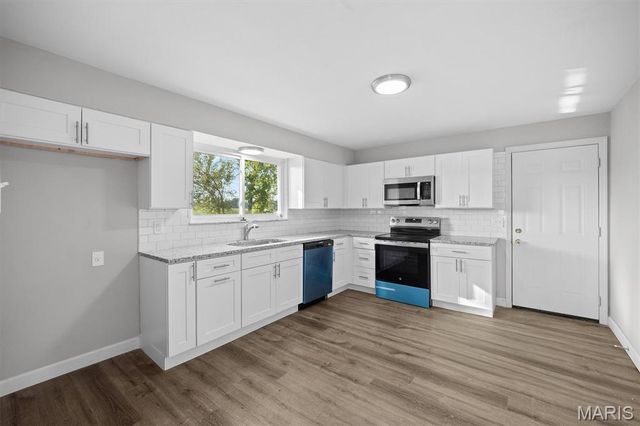 1150 Old Vincennes Trail, O'fallon, IL 62269