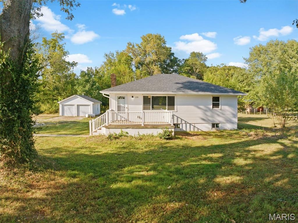 1150 Old Vincennes Trail, O'fallon, IL 62269