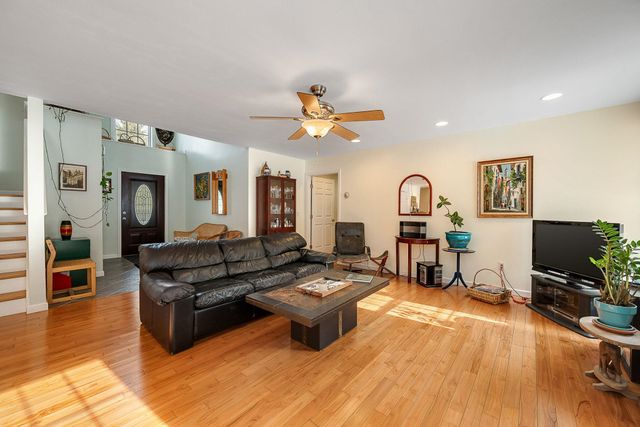 196 Countryside Road, Waterbury, VT 05676