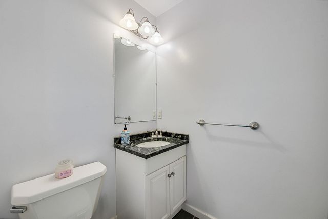 196 Countryside Road, Waterbury, VT 05676