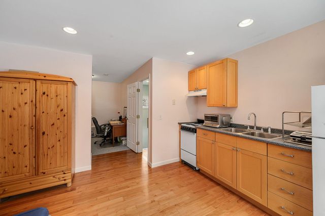 196 Countryside Road, Waterbury, VT 05676