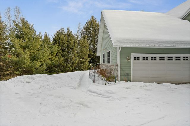 196 Countryside Road, Waterbury, VT 05676