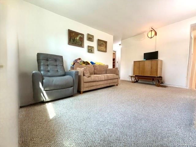 69-29 218th Street Lower, Bayside, NY 11364