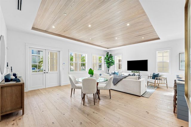 166 SE 1st Ave, Delray Beach, FL 33444