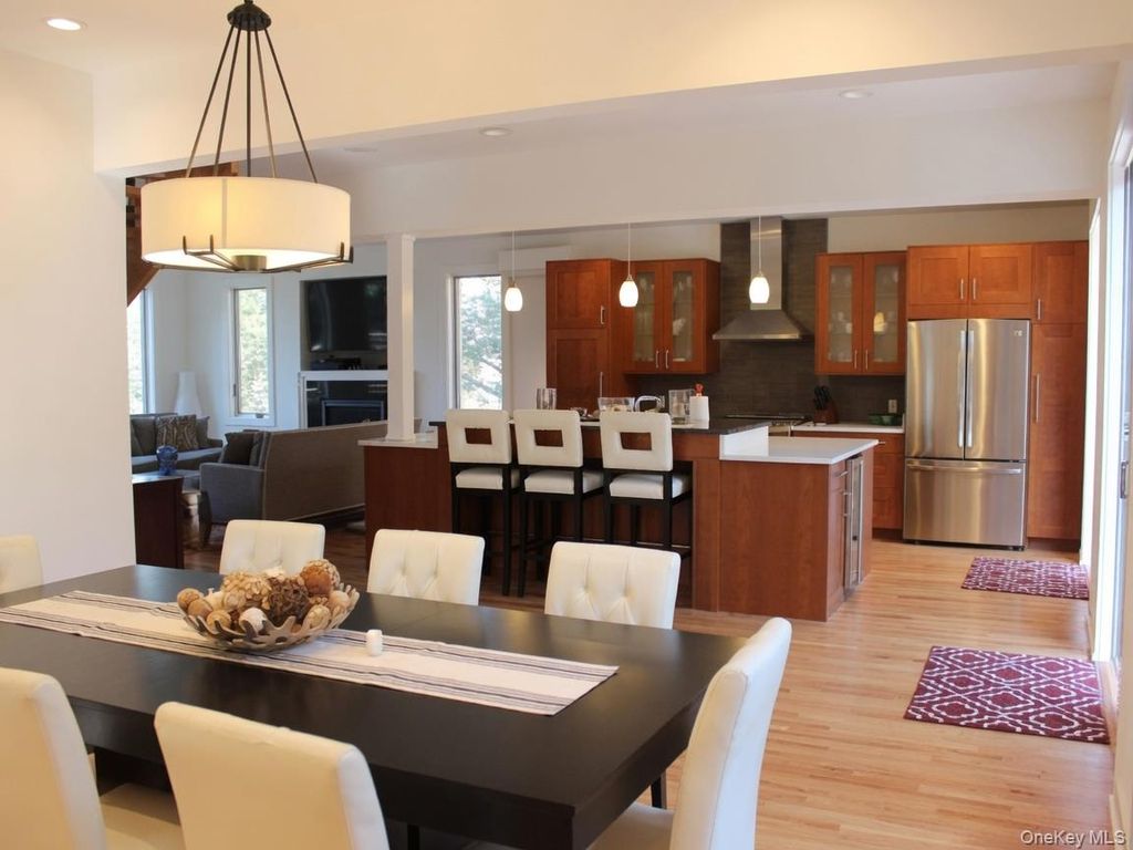 221 Bay Walk, Fire Island Pines, NY 11782 — photo 5