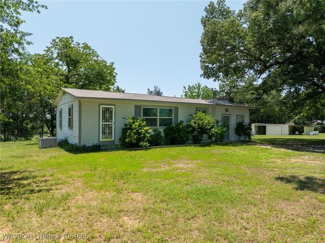 5122 Beach Cutoff Drive, Van Buren, AR 72956