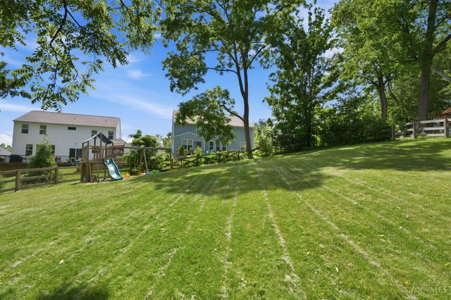 7229 Camargowoods Drive, Madeira, OH 45243