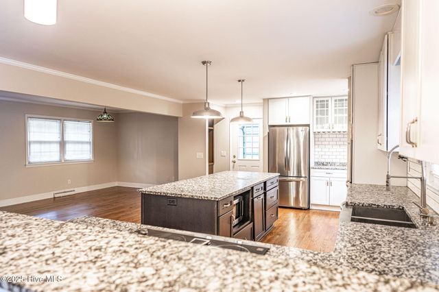 202 Downing Place, Southern Pines, NC 28387