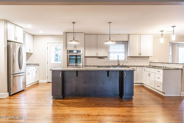 202 Downing Place, Southern Pines, NC 28387