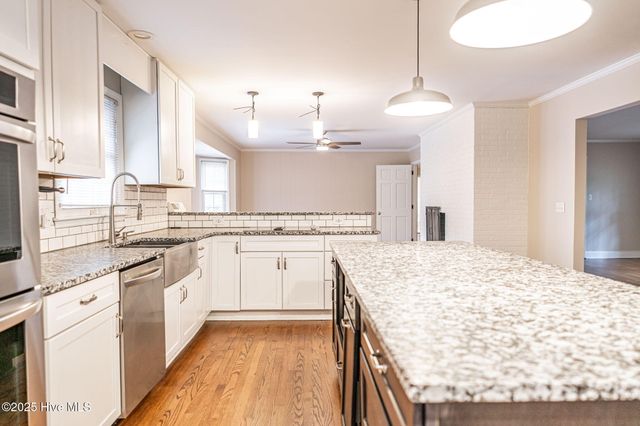 202 Downing Place, Southern Pines, NC 28387