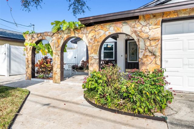 10187 122ND AVENUE, Largo, FL 33773