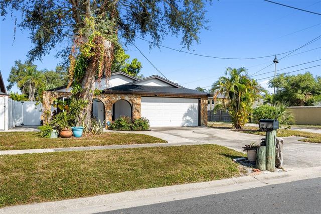 10187 122ND AVENUE, Largo, FL 33773