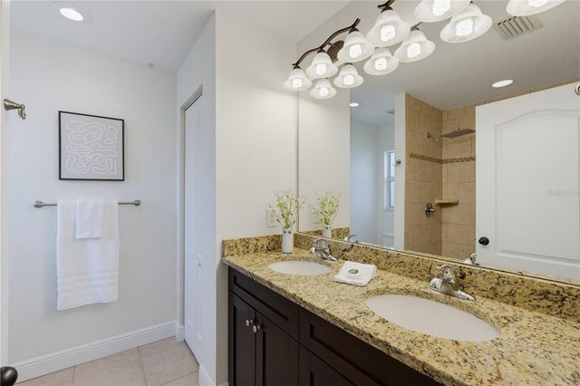 2107 W CLIFTON STREET, Tampa, FL 33603