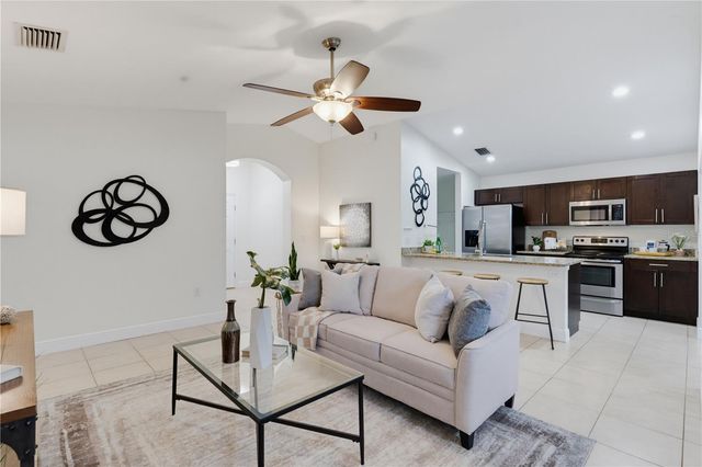 2107 W CLIFTON STREET, Tampa, FL 33603