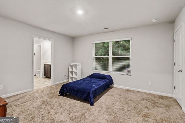 186 Brasch Park Drive, Grantville, GA 30220