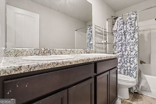 186 Brasch Park Drive, Grantville, GA 30220