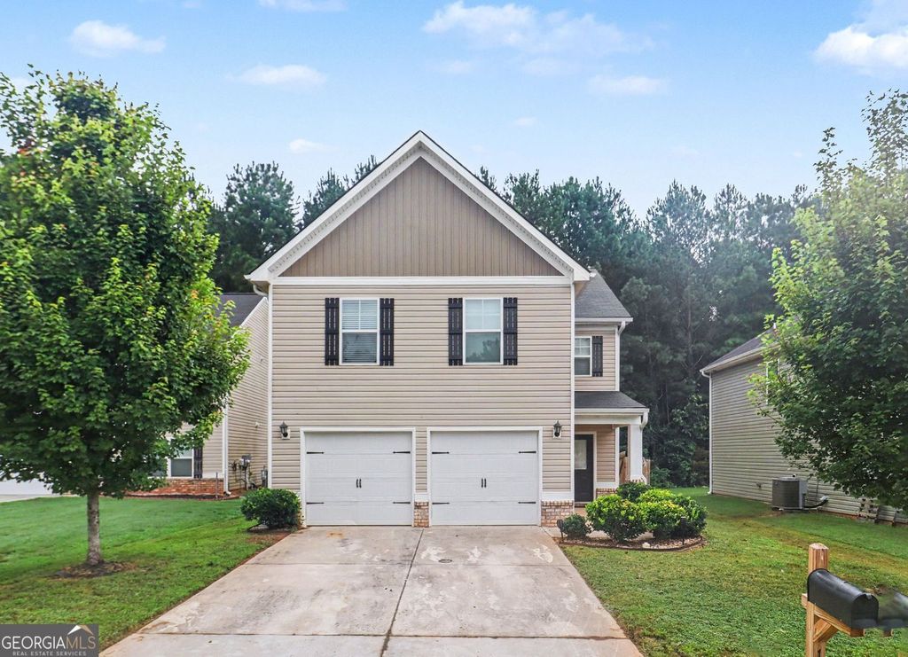 186 Brasch Park Drive, Grantville, GA 30220