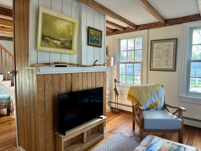 43 Pennywise Lane, Old Saybrook, CT 06475