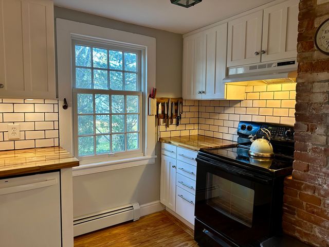 43 Pennywise Lane, Old Saybrook, CT 06475