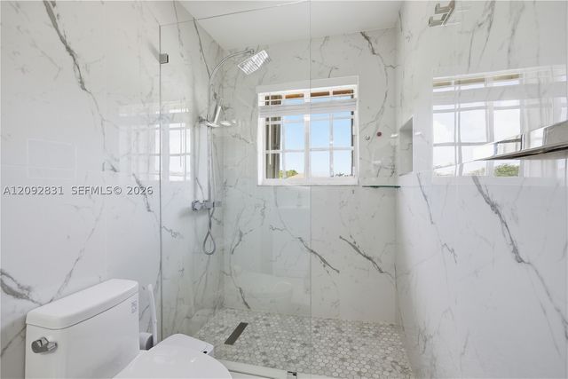 1612 Blue Jay Cir, Weston, FL 33327