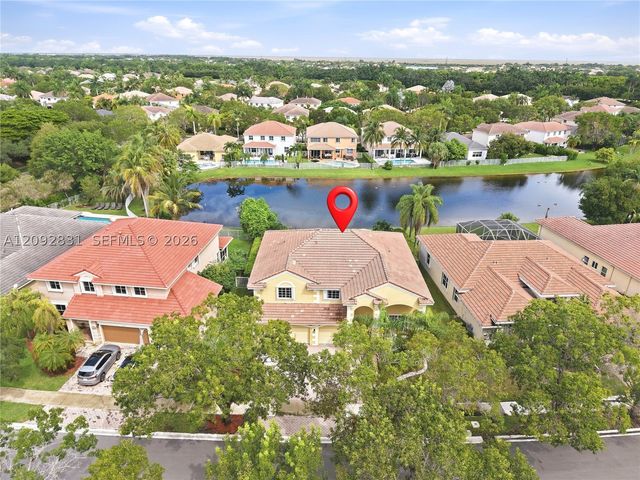 1612 Blue Jay Cir, Weston, FL 33327