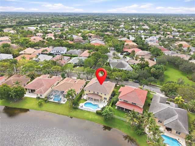 1612 Blue Jay Cir, Weston, FL 33327