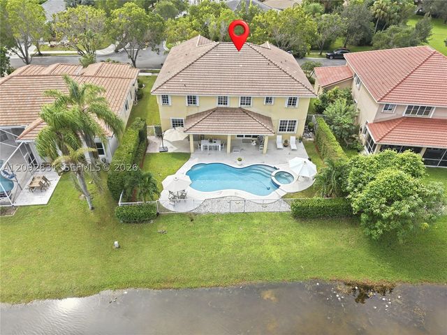 1612 Blue Jay Cir, Weston, FL 33327