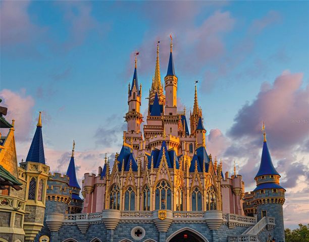 8825 CORCOVADO DRIVE, Kissimmee, FL 34747