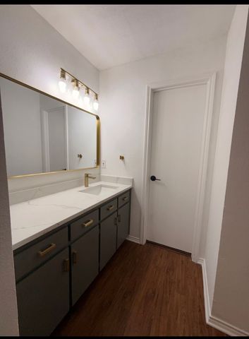 1105 Mapleview Drive, Arlington, TX 76018
